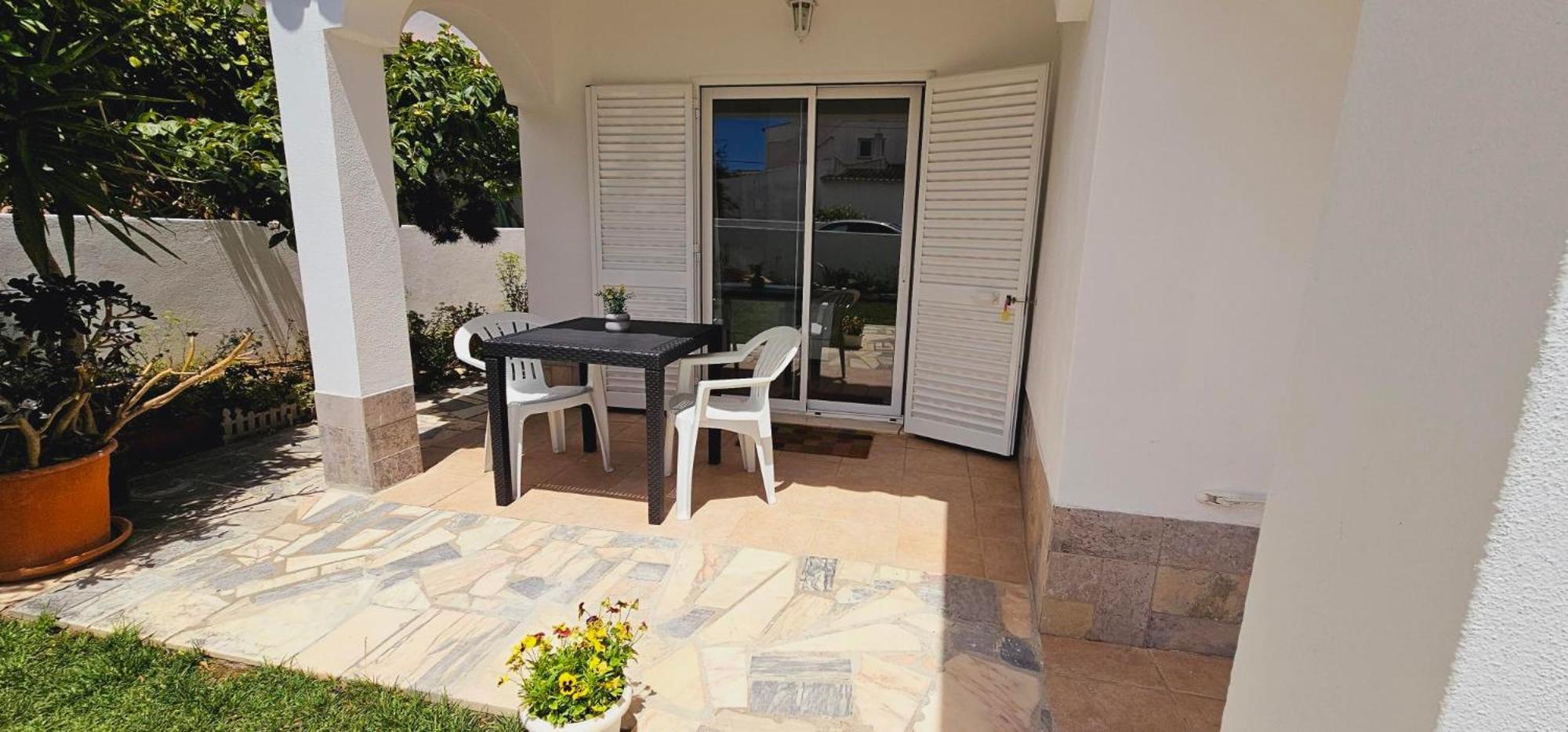 Lemon Tree Relaxing Guesthouse Lagos Ngoại thất bức ảnh